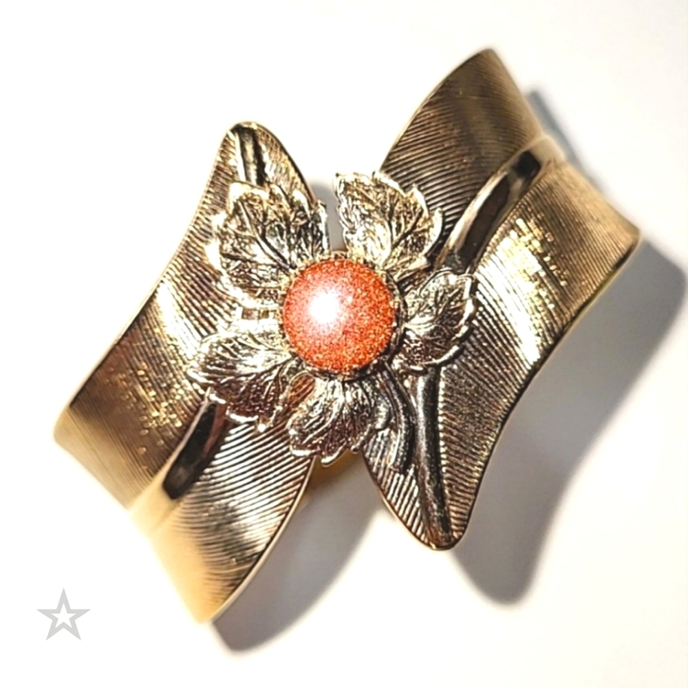 Vintage Goldstone Hinged Clamper Bangle Bracelet